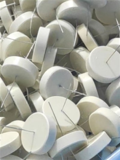 Monolīts keramikas mikroshēmas kondensators